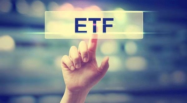 ＂机构资金在抄底！＂ETF三天净申购超156亿，两类产品成资金低位