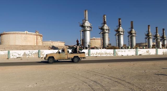  由于利比亚国内武装分子关闭了Sharara和El Feel油田——此中Sharara是该国最大的油田