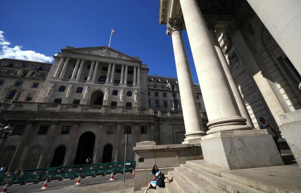 货币政策委员会周四还下调了对英国经济的预测